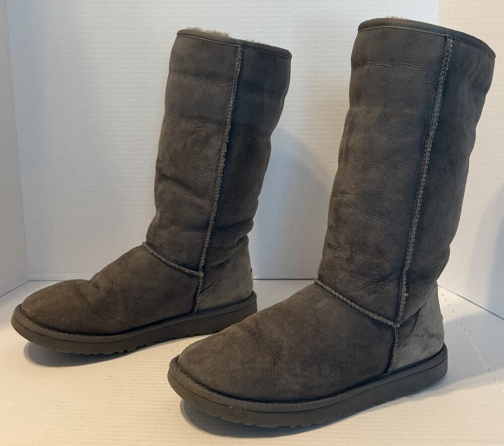 UGG Classic Tall Boot 5815 Grey Women’s Size 9